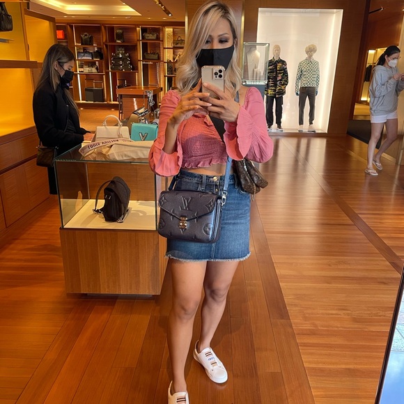 Louis Vuitton Pochette Métis - Picture 10 of 10